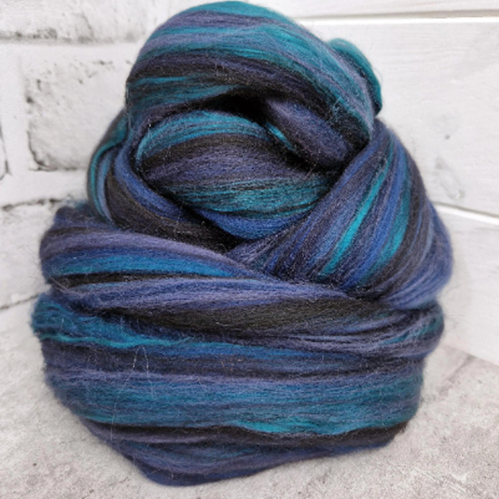 Merino and mulberry silk blended top for spinning and felting - RAVEN