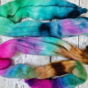 Punta Arenas wool top - Hand dyed - 100g (3.5oz) - PUDDLE