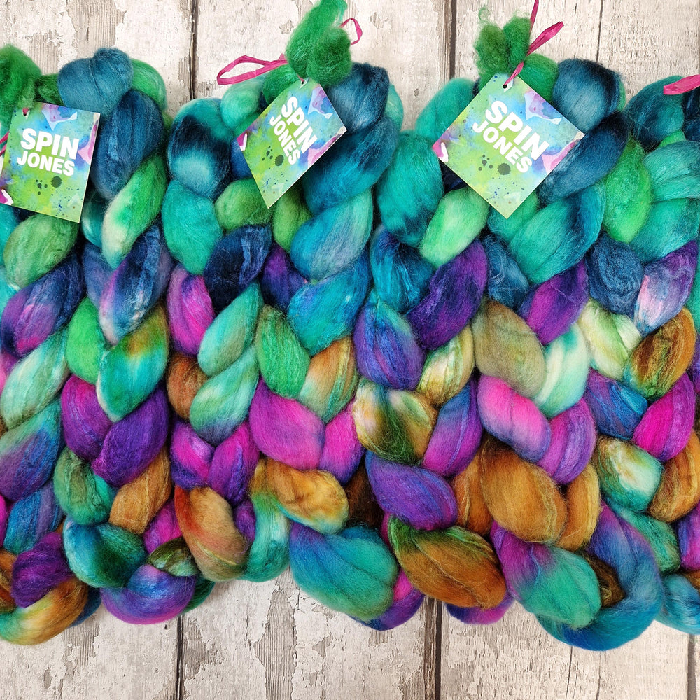 Bluefaced Leicester and tussah silk wool top - Hand dyed - 100g (3.5oz) - PUDDLE