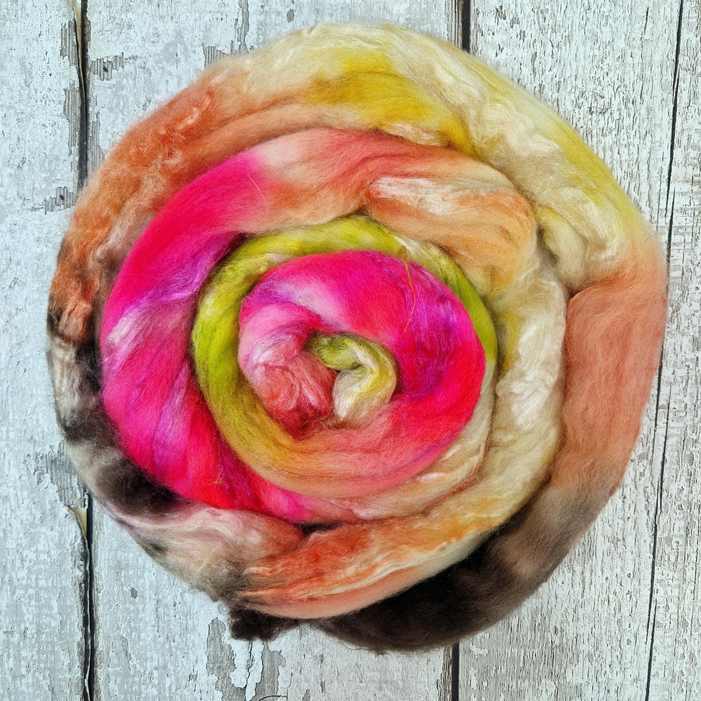 Bluefaced Leicester and tussah silk wool top - Hand dyed - 100g (3.5oz) - TEA ROSE