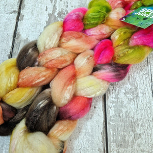 Bluefaced Leicester and tussah silk wool top - Hand dyed - 100g (3.5oz) - TEA ROSE