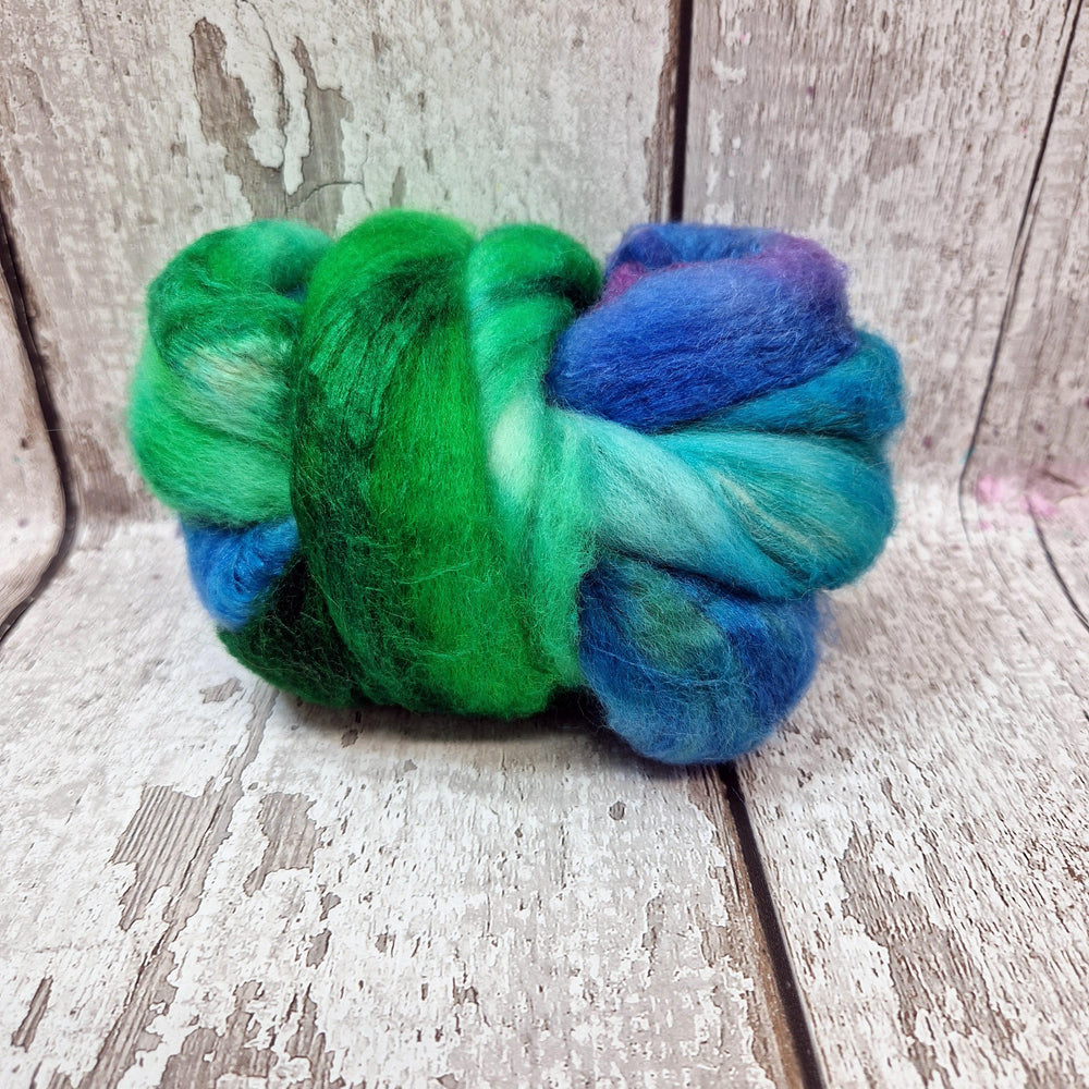 Bluefaced Leicester and tussah silk wool top - Hand dyed - 100g (3.5oz) - ENCHANTMENT