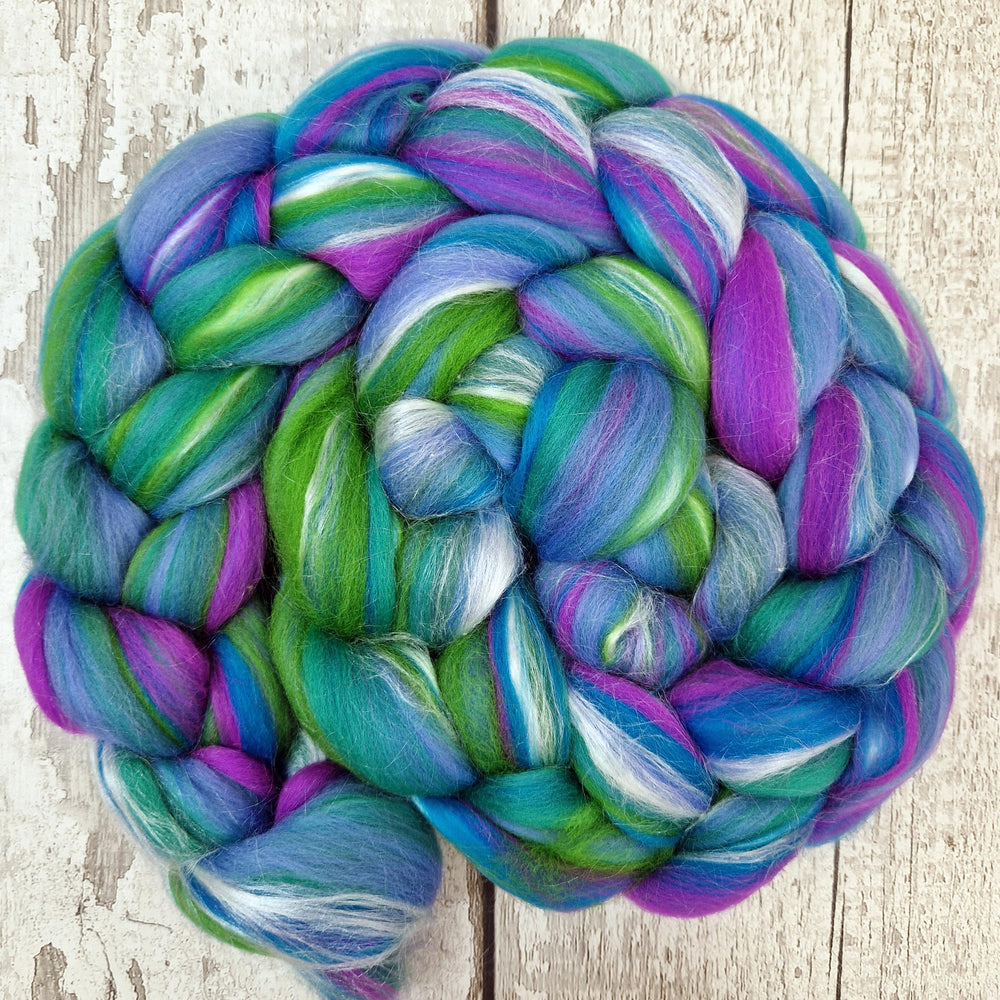 Blended top - 100g (3.5oz) - 21 micron Merino wool and tussah silk - ENCHANTMENT