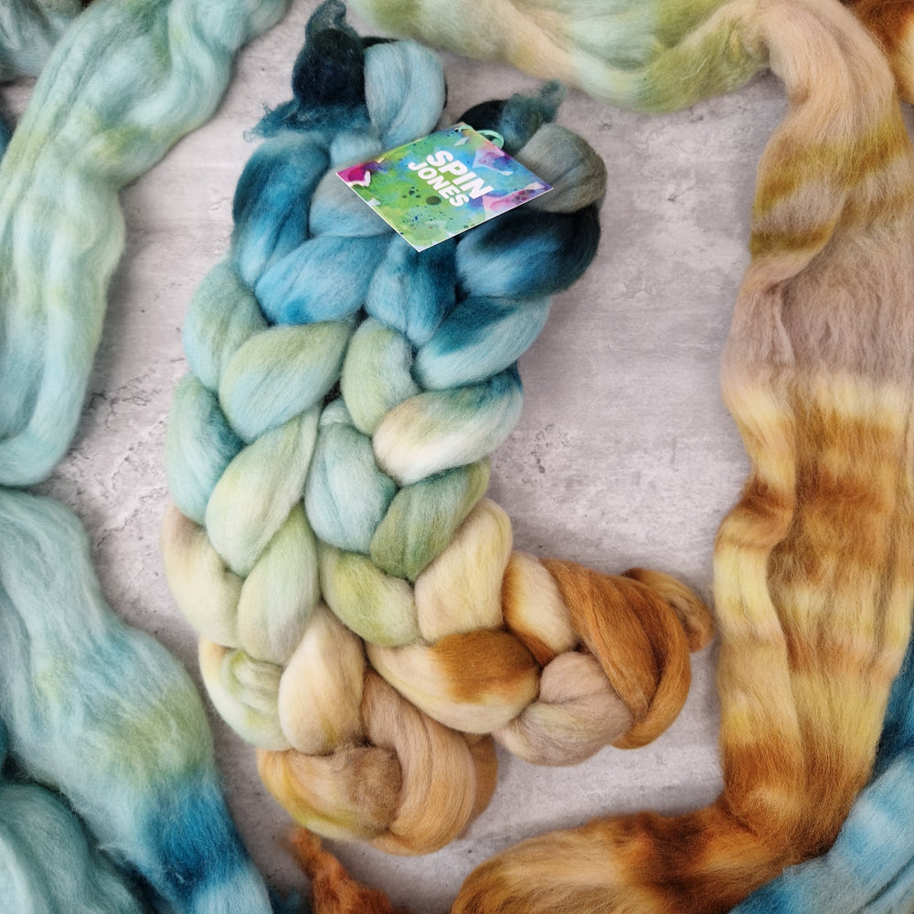 Polwarth wool - Hand dyed - 100g (3.5oz) -TIDEWRACK