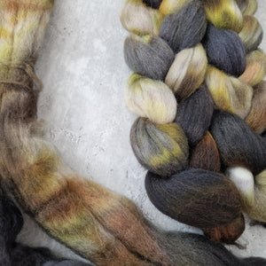 Punta Arenas wool top - Hand dyed - 100g (3.5oz) - MUDLARK