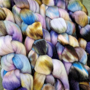 Punta Arenas wool top - Hand dyed - 100g (3.5oz) - WEATHER THE STORM