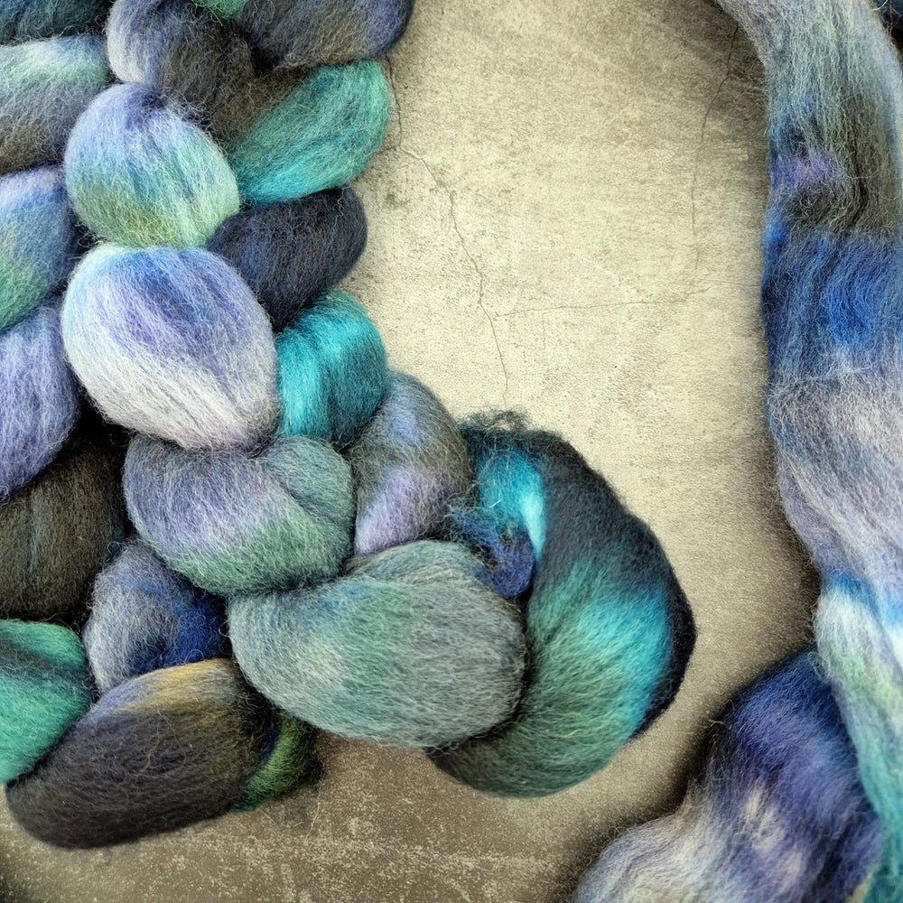 Punta Arenas wool top - Hand dyed - 100g (3.5oz) - CLOUDBURST