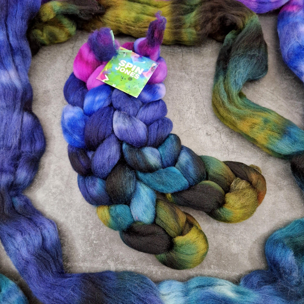 Punta Arenas wool top - Hand dyed - 100g (3.5oz) - MIDNIGHT GARDEN