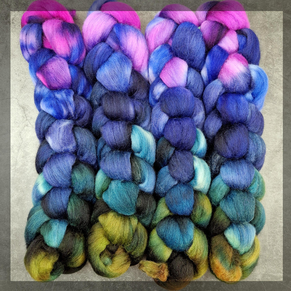 Punta Arenas wool top - Hand dyed - 100g (3.5oz) - MIDNIGHT GARDEN