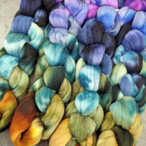 Rambouillet wool - Hand dyed - 100g (3.5oz) - MIDNIGHT GARDEN