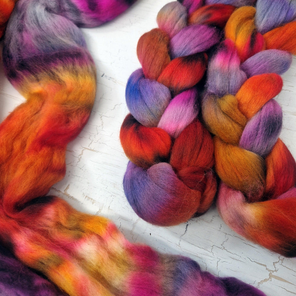 Punta Arenas wool top - Hand dyed - 100g (3.5oz) - DRAGON KISSES