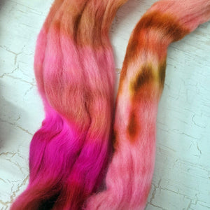 Punta Arenas wool top - Hand dyed - 100g (3.5oz) - COSMIC BLOOM