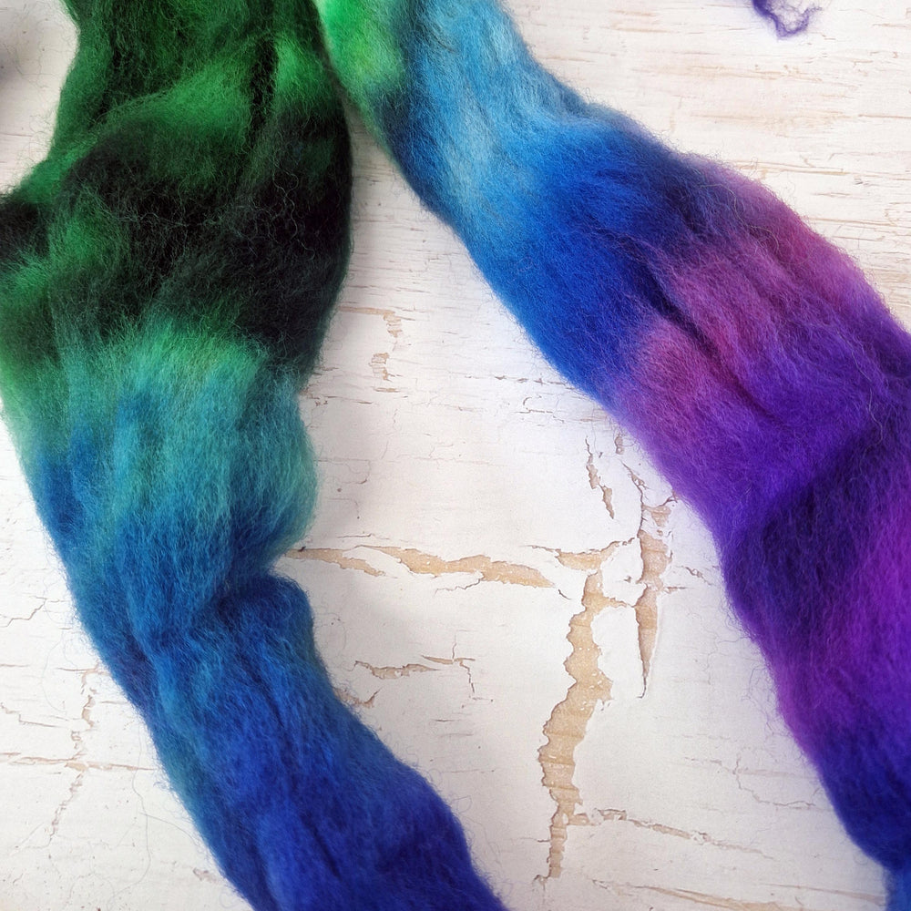 Hand dyed Punta Arenas for spinning 100g (3.5 oz) - LEFT-OVERS #34