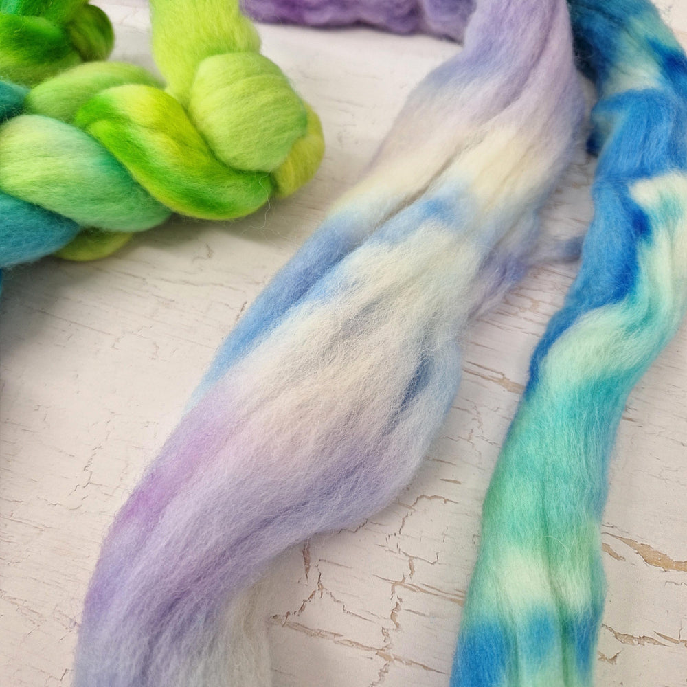 Hand dyed Punta Arenas for spinning 100g (3.5 oz) - WHISPER *MISHAP*