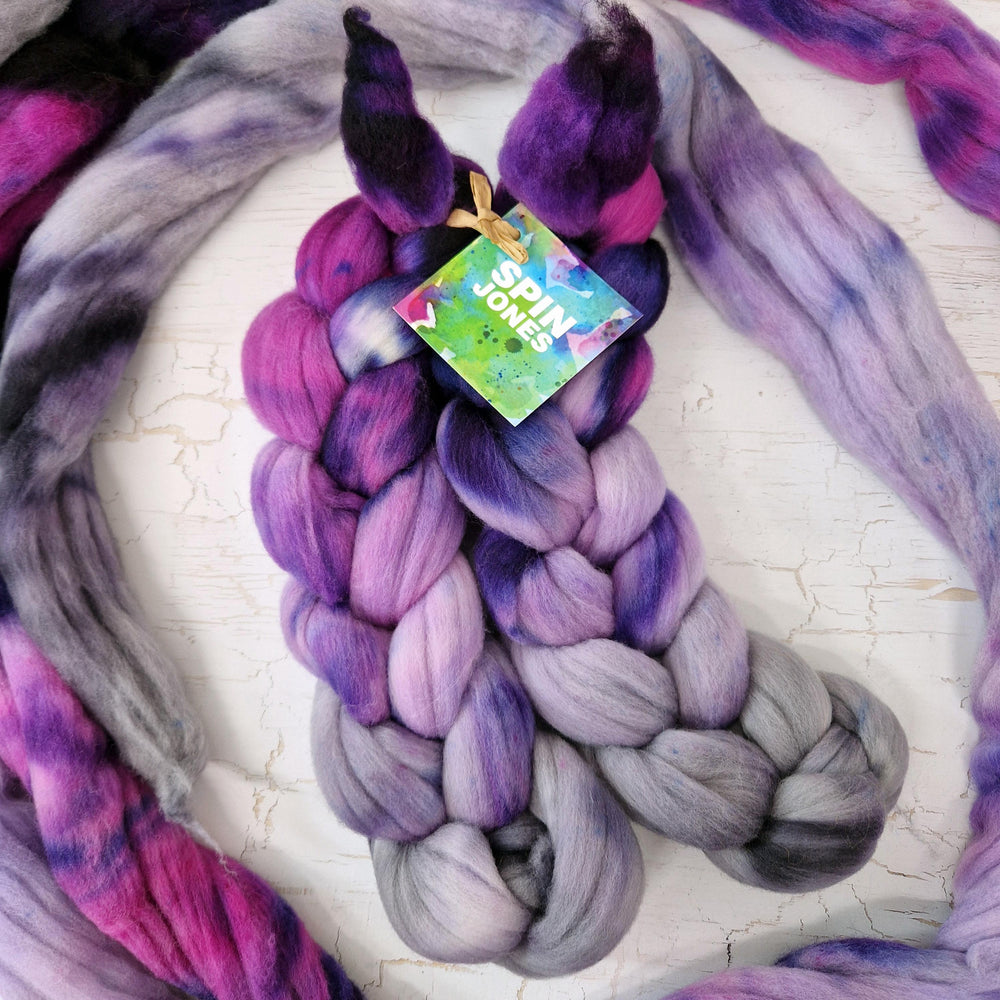 Rambouillet wool - Hand dyed - 100g (3.5oz) - PURPLE RAIN