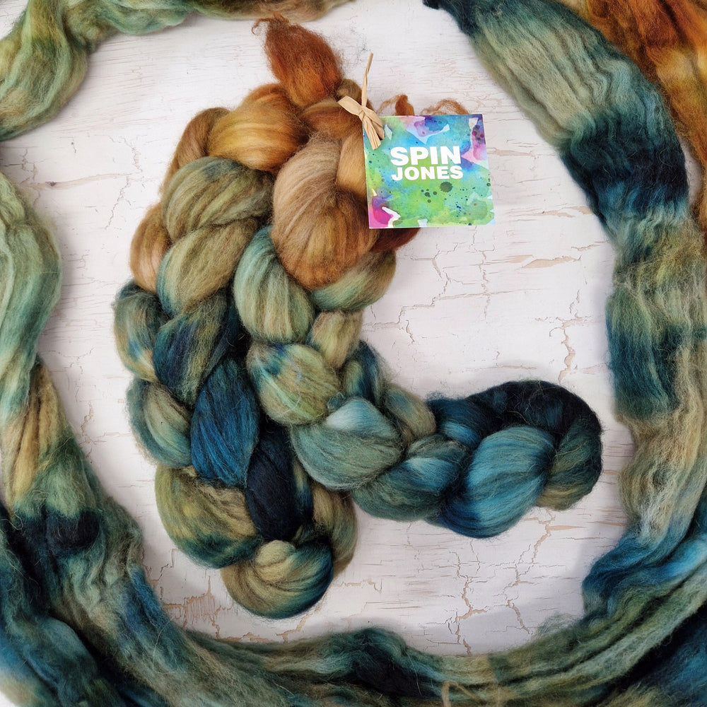 Merino wool and camel fibre 50/50- Hand dyed - 100g (3.5oz) - TIDEWRACK