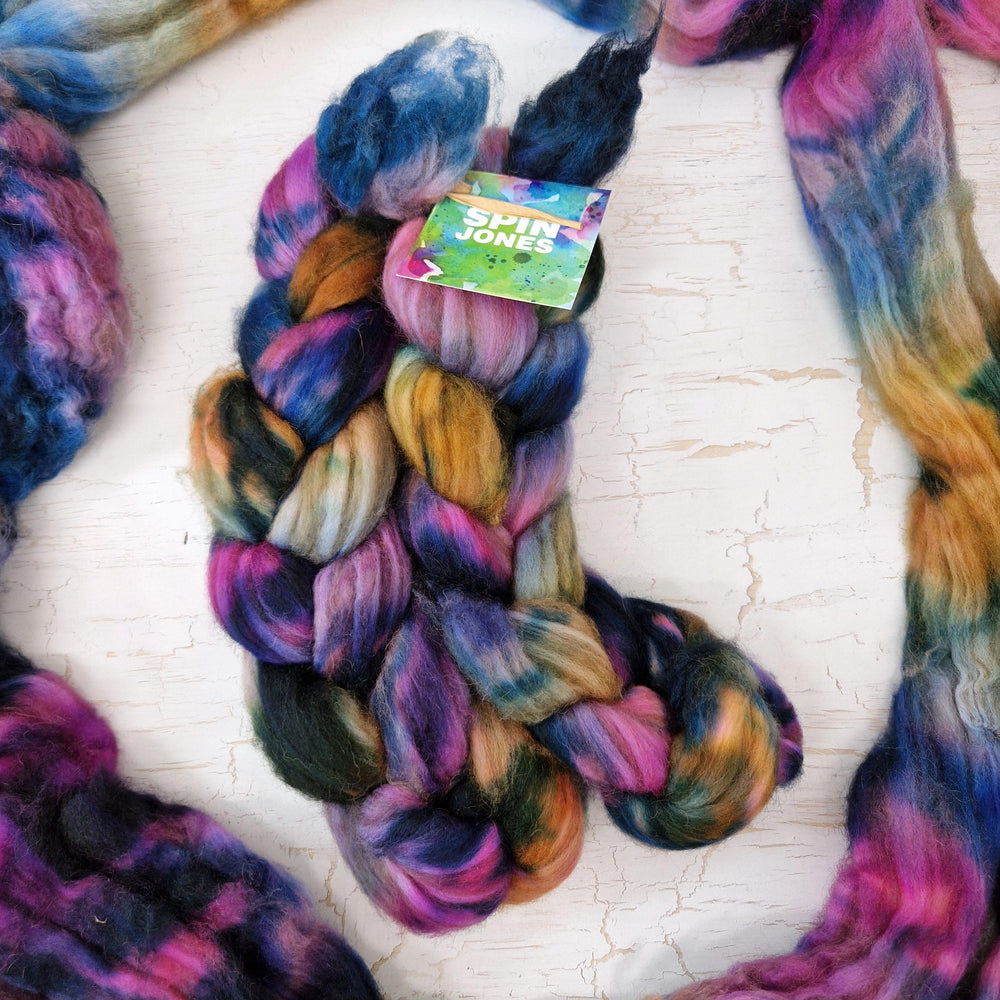 Merino wool and camel fibre 50/50- Hand dyed - 100g (3.5oz) - BLUEBERRIES