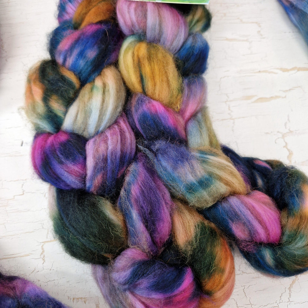 Merino wool and camel fibre 50/50- Hand dyed - 100g (3.5oz) - BLUEBERRIES