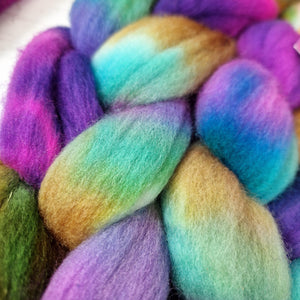 Cormo wool top - Hand dyed - 100g (3.5oz) - PUDDLE