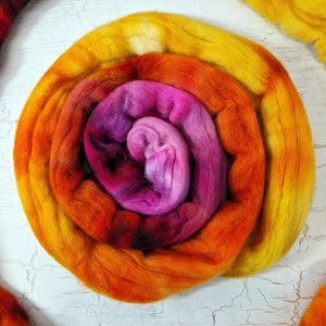 Cormo wool top - Hand dyed - 100g (3.5oz) - COWBOY SUNSET