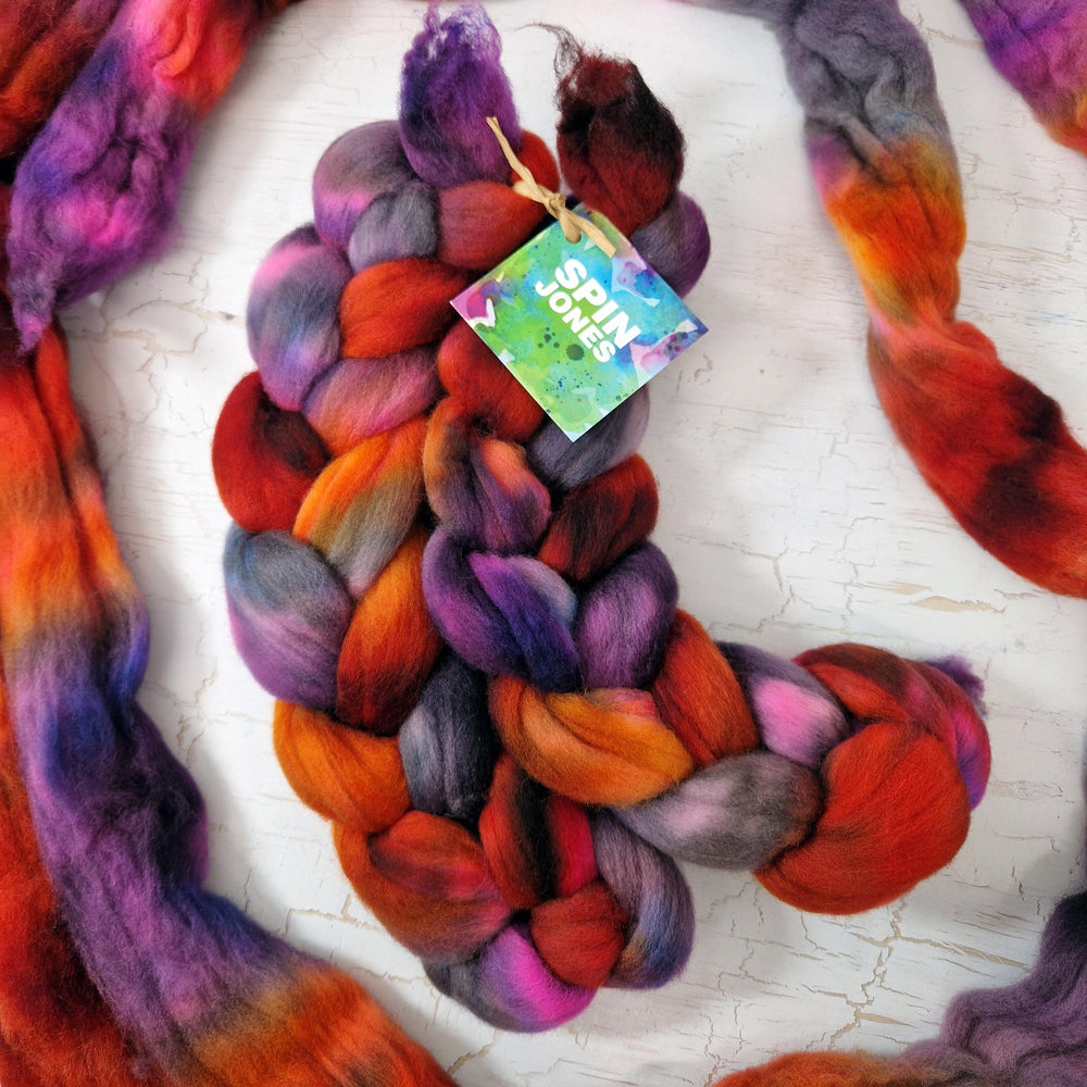 Cormo wool top - Hand dyed - 100g (3.5oz) - DRAGON KISSES