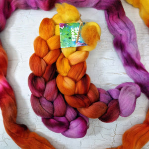 Punta Arenas wool top - Hand dyed - 100g (3.5oz) - COWBOY SUNSET