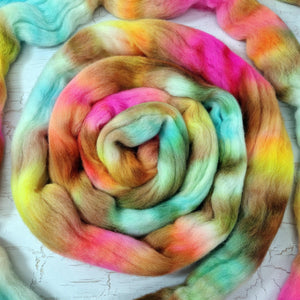 Punta Arenas wool top - Hand dyed - 100g (3.5oz) - SURF SHACK