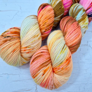 Hand dyed SW Bluefaced Leicester sock yarn - 4ply fingering 100g 400m SURF SHACK