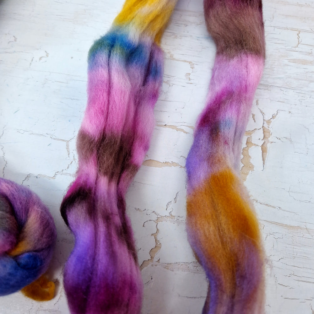 Cormo roving - Hand dyed - 100g (3.5oz) - LEFTOVERS MUDDY LILAC