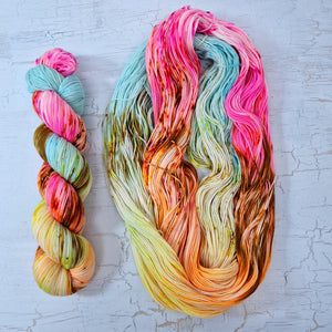 Hand dyed SW Merino & Nylon sock yarn - 4ply fingering 100g 400m SURF SHACK