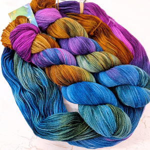 Hand dyed Corriedale sock yarn - Untreated (non-sw) - 4ply fingering 400m 100g BLUEBERRIES