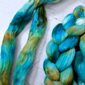 Merino and tussah silk wool top - Hand dyed - 100g (3.5oz) - AQUATIC