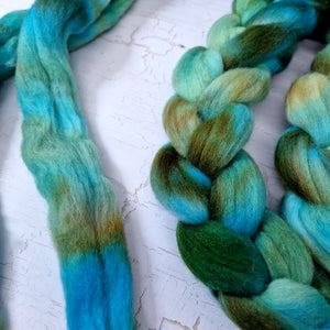 Punta Arenas wool top - Hand dyed - 100g (3.5oz) - AQUATIC