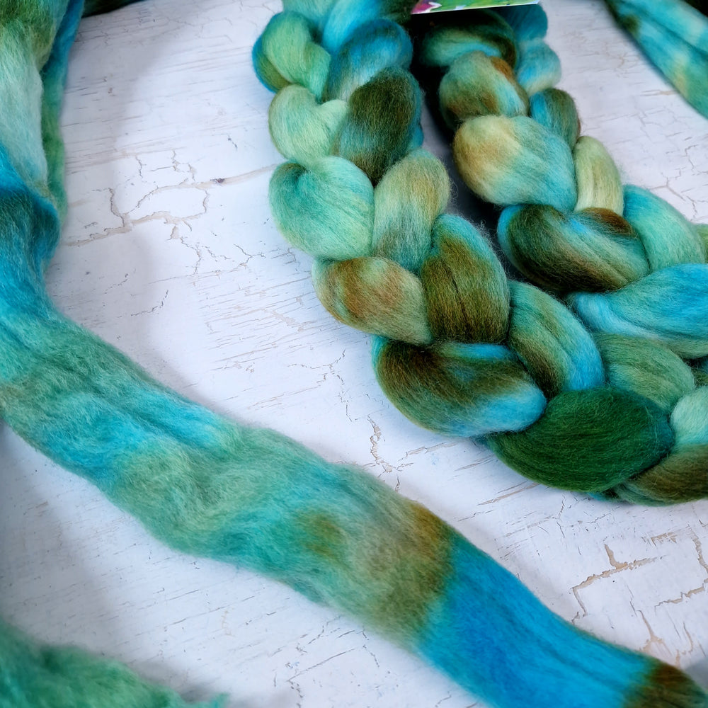 Punta Arenas wool top - Hand dyed - 100g (3.5oz) - AQUATIC