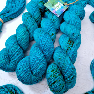 Hand dyed SW Merino & Nylon sock yarn - 4ply fingering 100g 400m AQUATIC