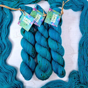 Hand dyed SW Bluefaced Leicester sock yarn - 4ply fingering 100g 400m AQUATIC