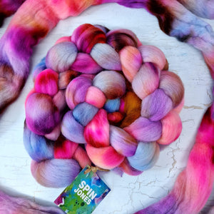 Hand dyed Punta Arenas for spinning 100g (3.5 oz) - LEFTOVERS #6