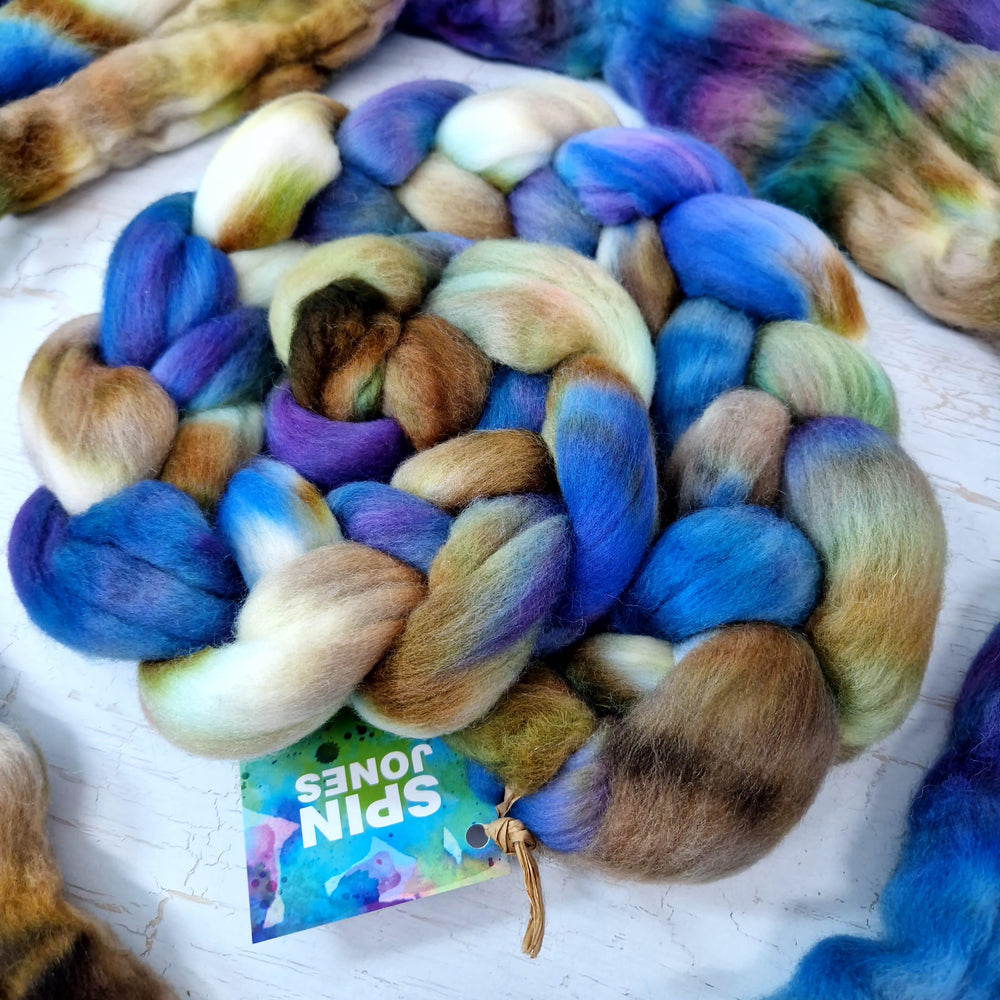 Hand dyed Punta Arenas for spinning 100g (3.5 oz) - LEFTOVERS #8