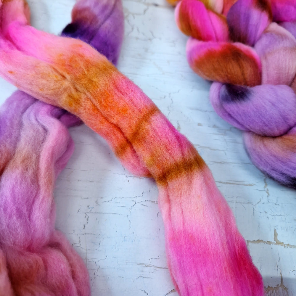 Rambouillet wool - Hand dyed - 100g (3.5oz) - Lake Atitlán