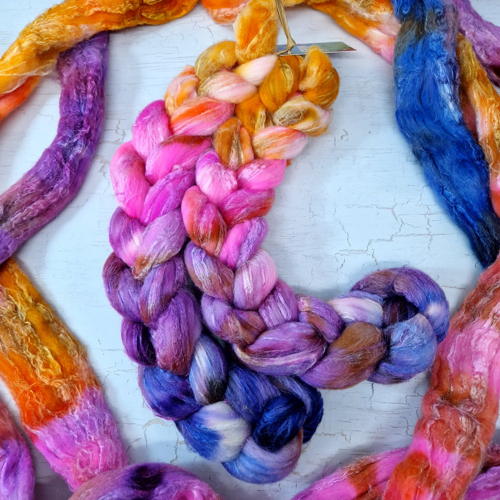 Merino and tussah silk wool top - Hand dyed - 100g (3.5oz) - Lake Atitlán